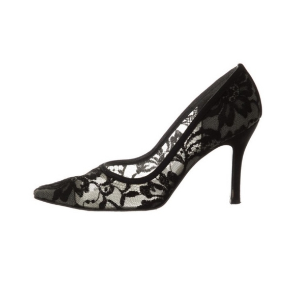 Stuart Weitzman | Shoes | Stuart Weitzman Black Lace Pointedtoe Pumps |  Poshmark